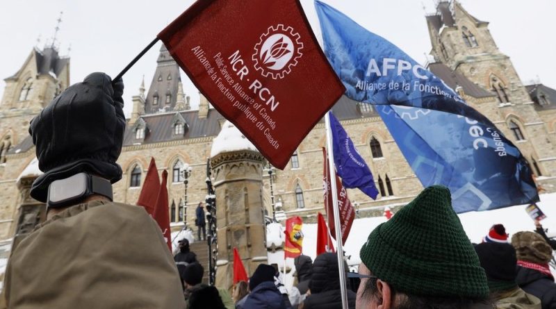 Lorne Gunter: No real effort by Ottawa to cut bloated federal bureaucracy