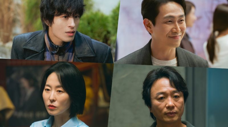 Koo Kyo Hwan Is The Odd One Out Among His Successful Friends Oh Jung Se, Kang Mal Geum, Jeon Bae Soo, And More In “We Are All Trying Here”