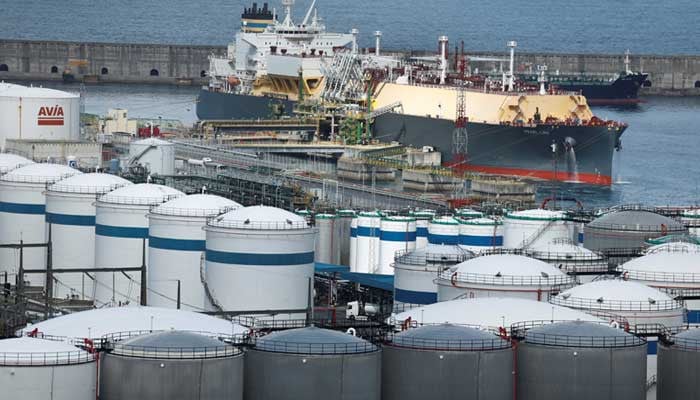 Pakistan weighs spot LNG as Iran war hits supply, ramps up domestic oil and gas