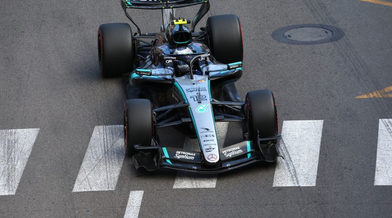 Battery mystery hangs over dominant Mercedes campaign