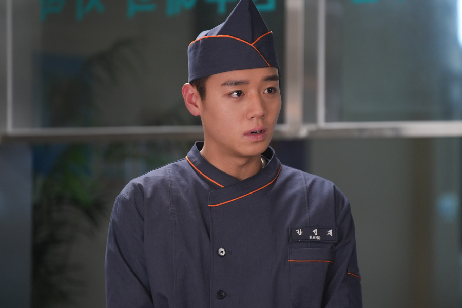 3 Times Park Ji Hoon Proved Himself In Episodes 7-8 Of “The Legend Of Kitchen Soldier”