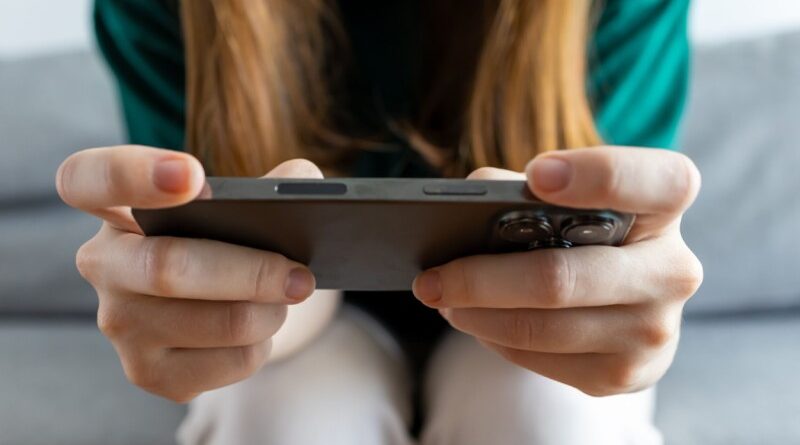 Britain plots digital bedtime after kicking under-16s off social media