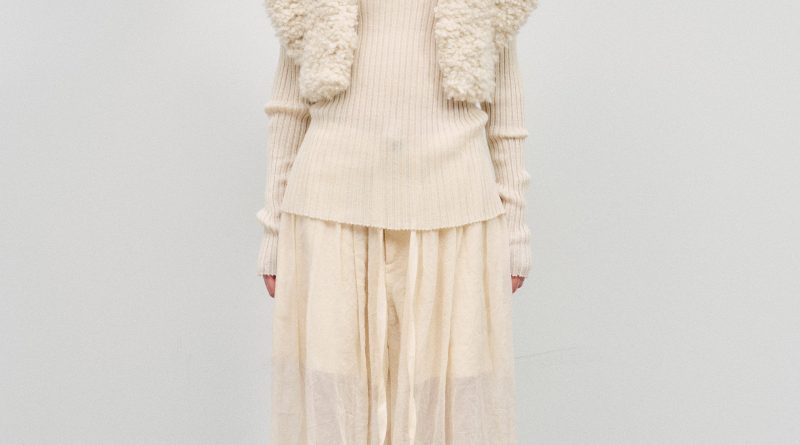 Lauren Manoogian Resort 2027